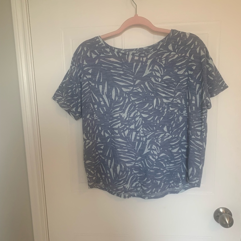 Old Navy short sleeved t-shirt